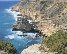 Island Rock And Natural Bridge - Attractions Sydney 0