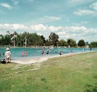 Millicent Swimming Lake