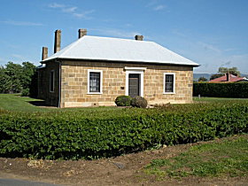 Oatlands Court House - Attractions Sydney 0