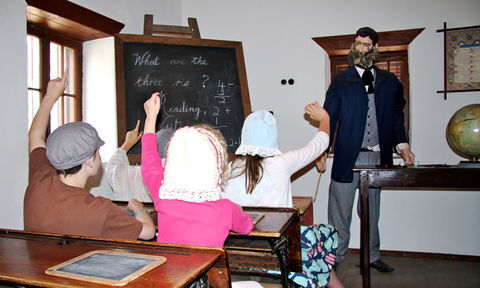 St John's Schoolhouse Museum - Attractions Sydney 4