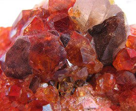 NT Rare Rocks - Attractions Sydney 0