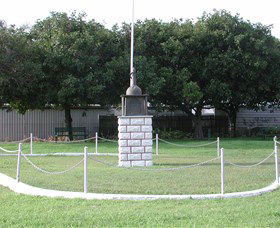 Pinkenba War Memorial - Attractions Sydney 0