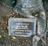 Eumundi War Memorial - Attractions Sydney