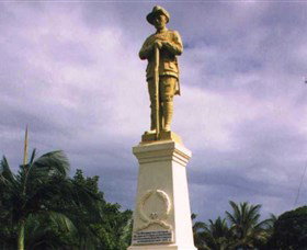 Port Douglas War Memorial - Attractions Sydney 0