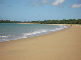 Bucasia Beach - Attractions Sydney 0