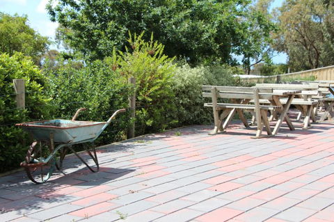 Tuckerberry Hill - Attractions Sydney 8