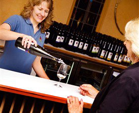 Shaw Vineyard Estate - Attractions Sydney 4
