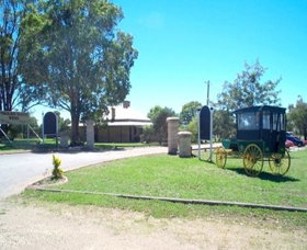 Pokolbin Estate Vineyard - Attractions Sydney 1