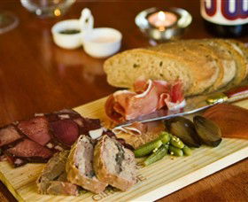 Jones Winery & Vineyard Cafe - Attractions Sydney 2