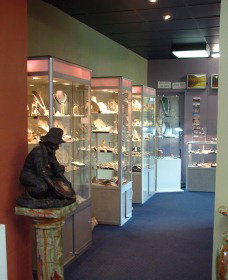 Billabong Blue Sapphires - Attractions Sydney 0