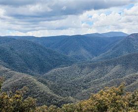 Black Perry Lookout - Attractions Sydney 1