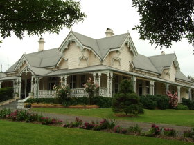 Harrow Gardens - Attractions Sydney 0