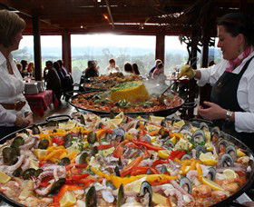 Brandy Creek Wines & View Cafe - Attractions Sydney 1