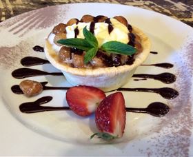 Hollydene Estate Wines And Vines Restaurant - Attractions Sydney 7