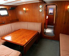 A Luxury Yacht On Sydney Harbour - Attractions Sydney 2
