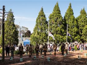 Macclesfield ANZAC Memorial Gardens - Attractions Sydney 1