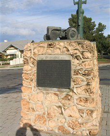 Ferguson Tractor Monument - Attractions Sydney 2