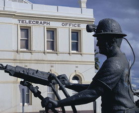 Miners Monument - Attractions Sydney 2