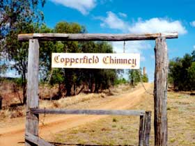 Copperfield Store, Chimney And Cemetery - Attractions Sydney 2