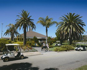 Murray Downs Golf & Country Club - Attractions Sydney 1