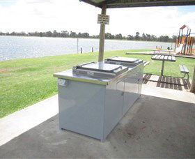 Gum Bend Lake - Attractions Sydney 5