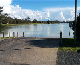Gum Bend Lake - Attractions Sydney 3