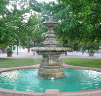 Royal Doulton Hankinson Memorial Fountain - Attractions Sydney