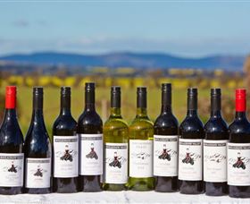 Houlaghans Valley Wines - Attractions Sydney 0