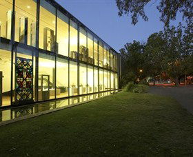 National Art Glass Collection - Attractions Sydney 1