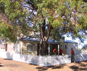 Australian Inland Mission Hospital - Attractions Sydney 0