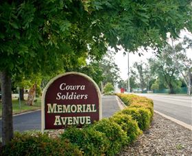 Memorial Avenue In Cowra - Attractions Sydney 0