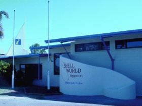 Shell World Yeppoon - Attractions Sydney 0
