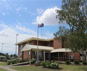 Holbrook Returned Servicemens Club - Attractions Sydney 4