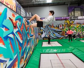Supatramp Geelong - Attractions Sydney 4