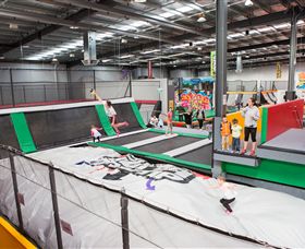 Supatramp Geelong - Attractions Sydney 6