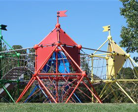 Fadden Pines Playground - Attractions Sydney 0