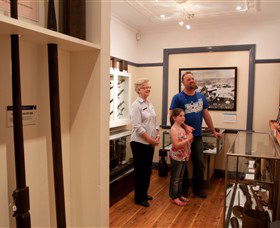 Rocky Hill War Memorial And Museum - Attractions Sydney 2