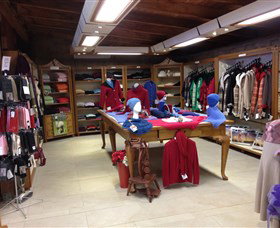 Australian Alpaca Barn - Pokolbin - Attractions Sydney 0