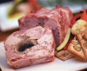 Lovedale Smokehouse Gourmet Pantry, Cafe And Masterclasses - Attractions Sydney 1