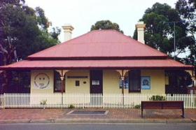 Dredges Cottage - Attractions Sydney 0
