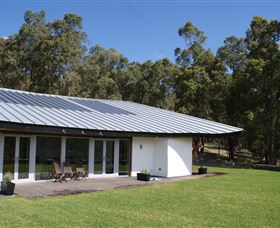 Barton Jones Wines - Attractions Sydney 3