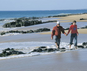 Back Beach - Attractions Sydney 1
