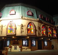 Draculas Cabaret Restaurant - Attractions Sydney