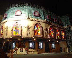 Draculas Cabaret Restaurant - Attractions Sydney 0