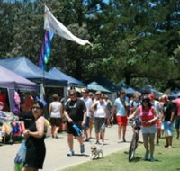 Broadbeach Art and Craft Markets - Attractions Sydney