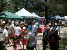 Burleigh Art And Craft Markets - Attractions Sydney 3