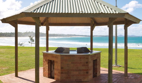Woolgoolga Beach And Headland - Attractions Sydney 3