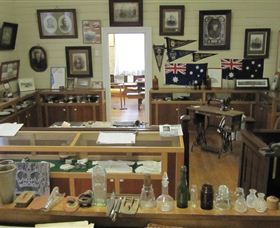 Waratah Courthouse Museum - Attractions Sydney 1