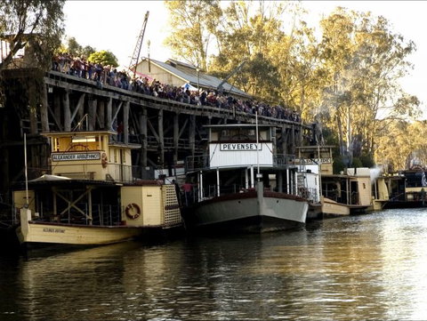 Murray River Paddelsteamers - Echuca Paddlesteamers - Attractions Sydney 0