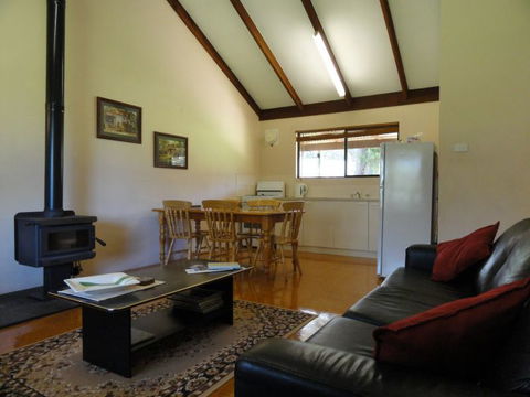Tinglewood Cabins - Attractions Sydney 1